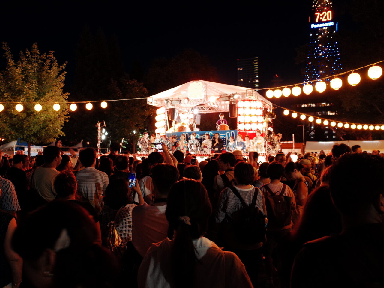大通公園のさっぽろ夏まつり「北海盆踊り」