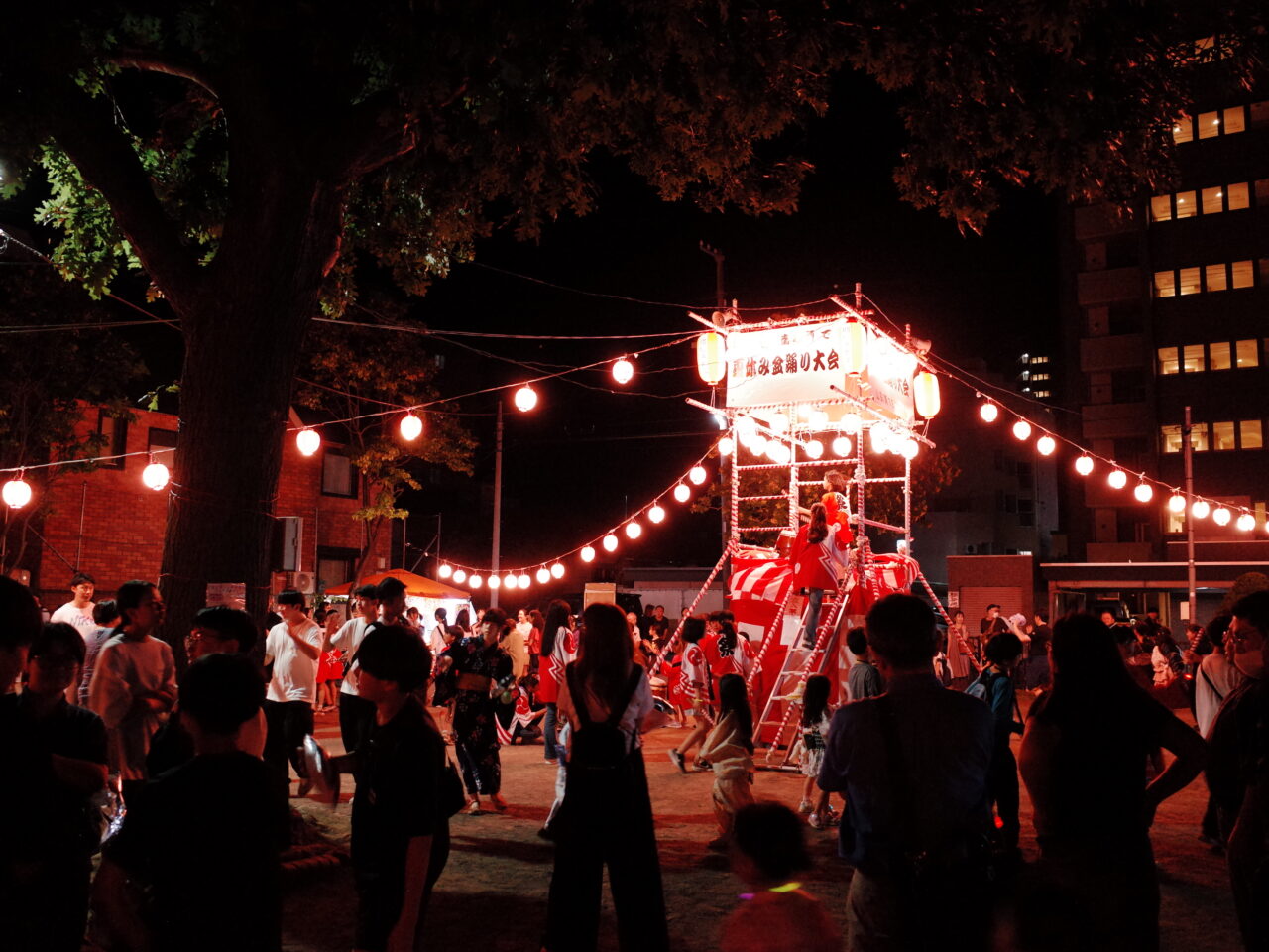 山鼻どんぐり公園の夏休み盆踊り大会