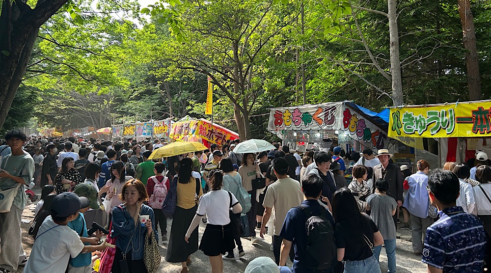 北海道神宮で楽しむ「札幌まつり」